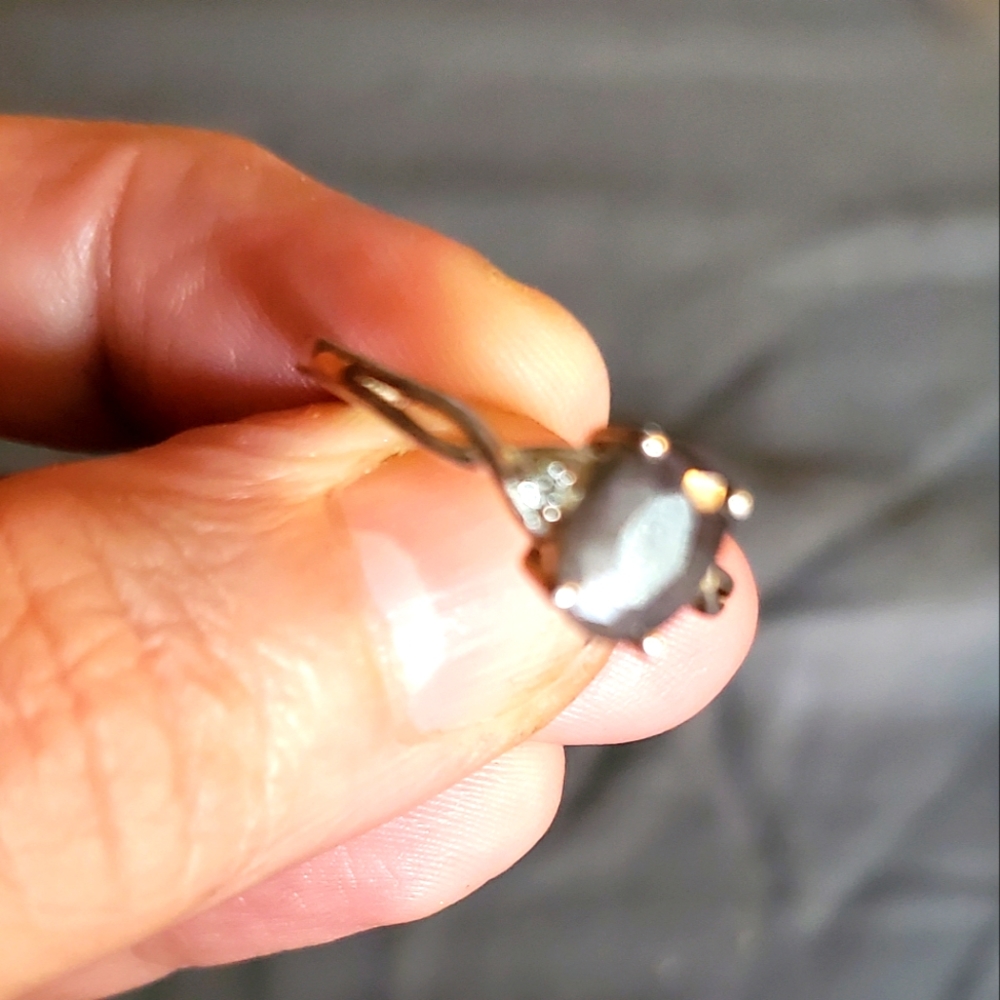 Ring - Picture 5 of 6